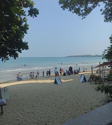 CARITA BEACH Selatan