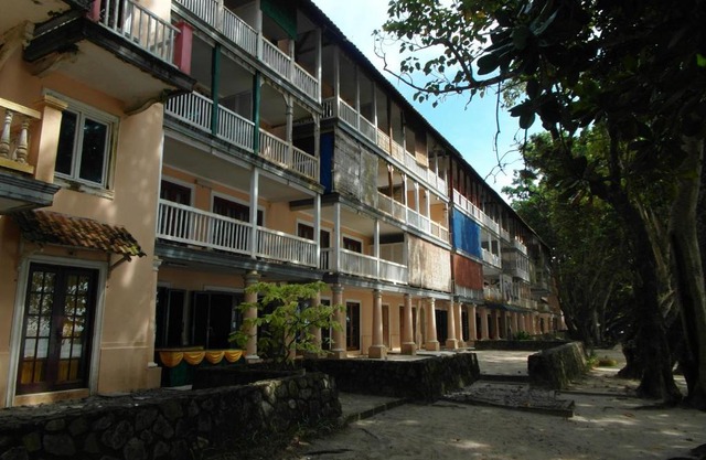 Carita Beachside Condo