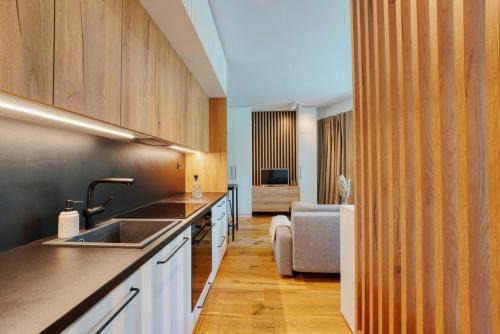 Carme Apartment with Parking