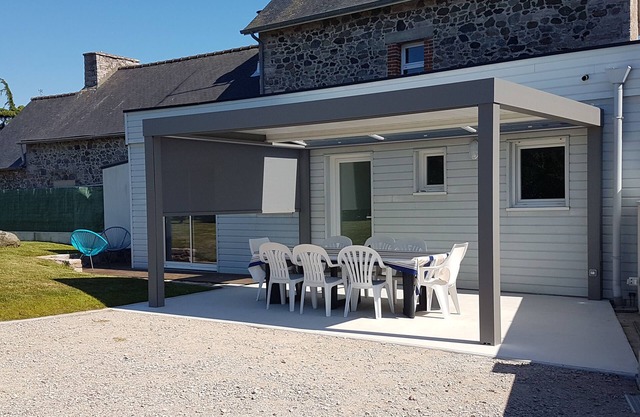 Casa renovada en terreno cerrado, a 1 km de Les Sables d'Or