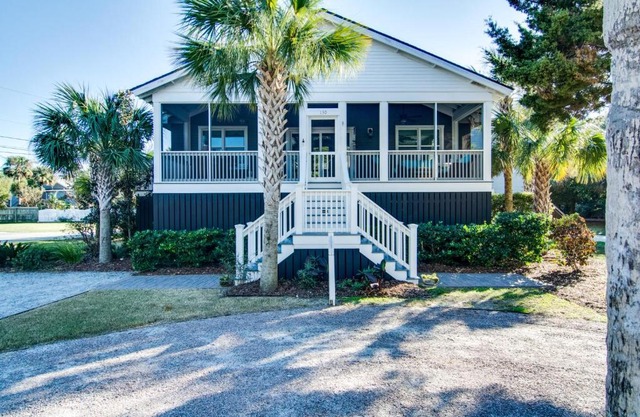 Carolina Boulevard 130