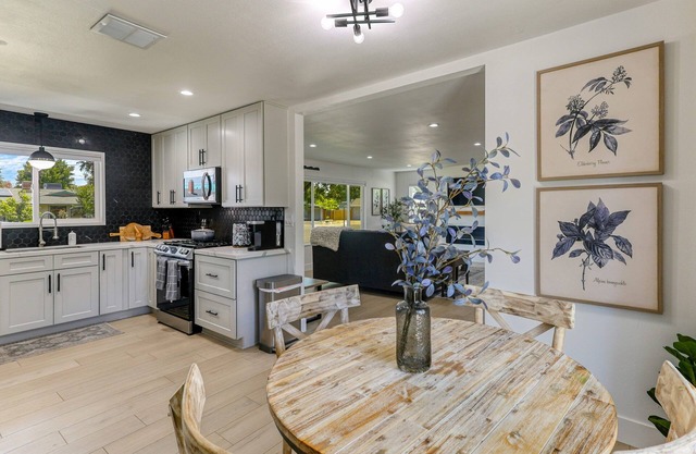 ***Carpenter Lane***