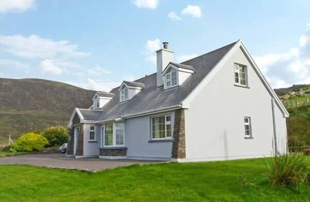 CARRAIG OISIN, pet friendly in Waterville, County Kerry