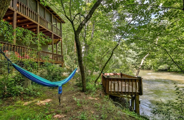 Cartecay River Tails