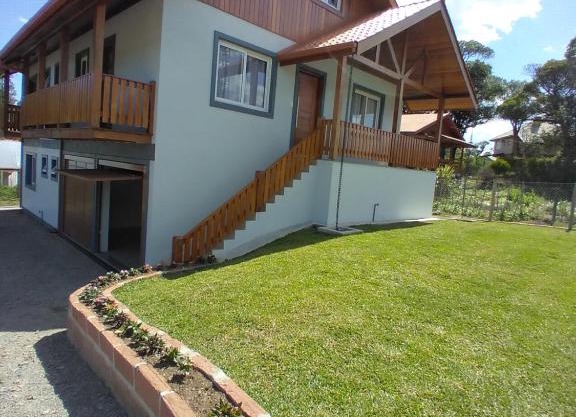 Casa 1 com 3 dormitórios em Canela