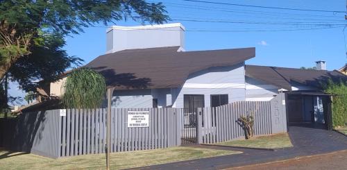 Casa 4 quartos com piscina