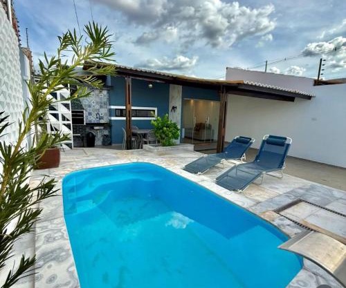 Casa Aconchegante com Piscina