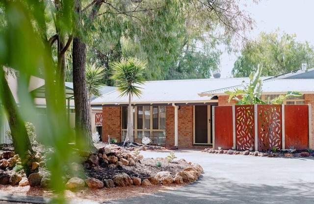 Casa Agonis – Stylish 5BR Coastal Home in Geographe
