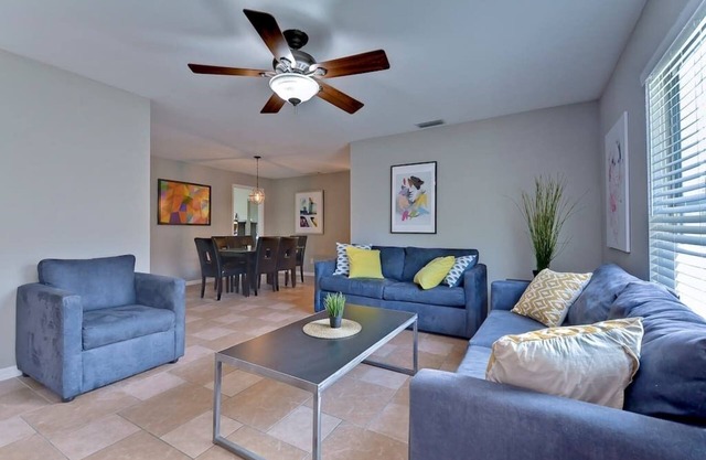 Casa Ahora! 3-Beds Walk to 7th Strip & TECO Trolly