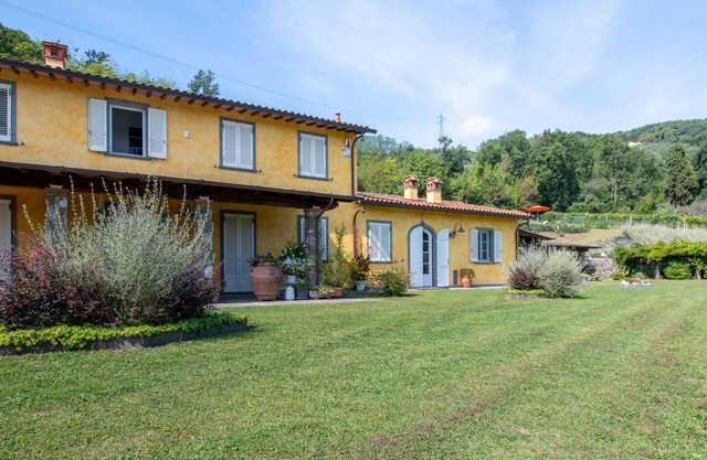 Casa Al Barba With Pool on Lucca Hills