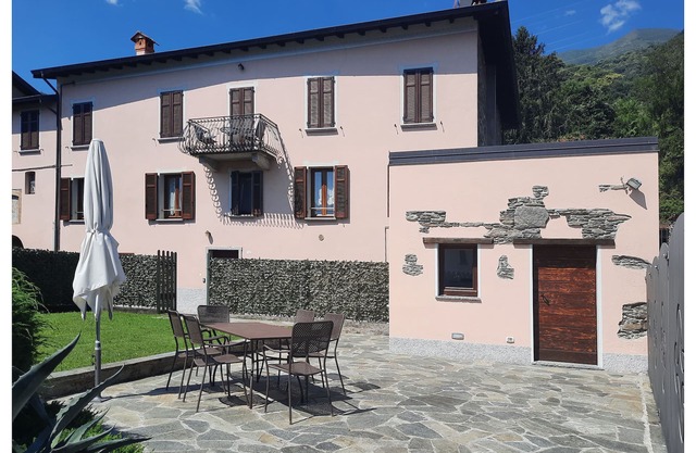 Gran jardín privado "Casa Alice" - lago y montañas - WiFi gratis