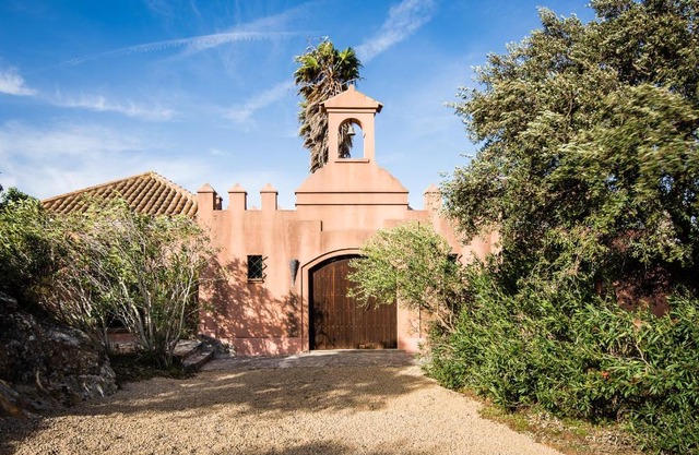 Casa Alvarianes