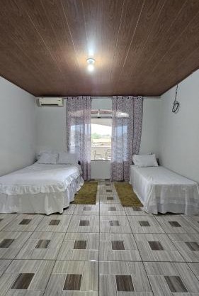 Casa Amarela no Centro