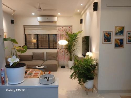 CASA AMORA - stylish luxe 2bed 3bath luxury home