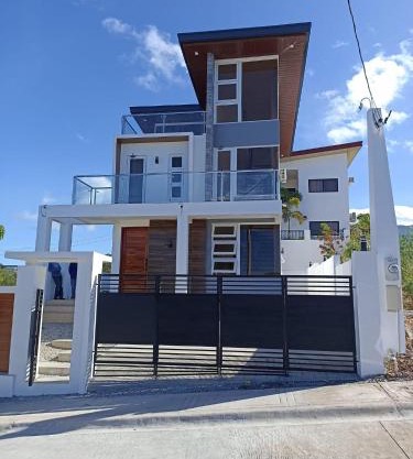 Casa Amores: Camaya Coast