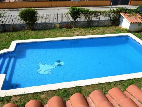Casa amplia con piscina, jardín, BBQ y WI-FI en Sant Pere Pescador, cerca de la playa. - ES-89-71