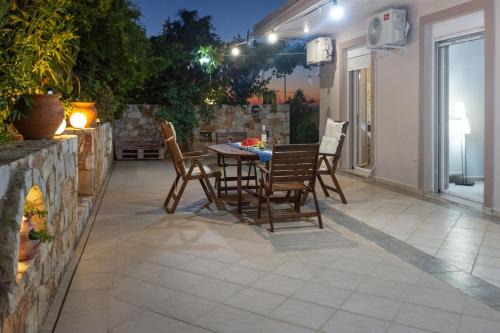 Casa Anthea 3 bedroom apartment with Garden