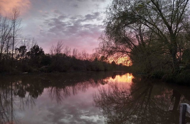 🏡🌊🌳🌺Casa Rural en medio de la Naturaleza. Paz y Río🚤🌅🛶🌿🌲📸