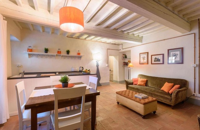 Casa Arancio - Fattoria la Speranza, Case Toscane