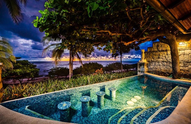 Casa Arrecife - 5bdr Beachfront Villa - Ethereal sunsets