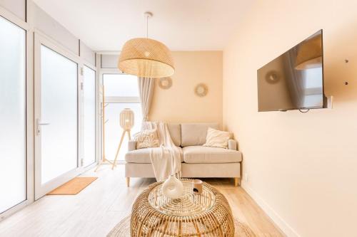 Casa Aura Close to RER B
