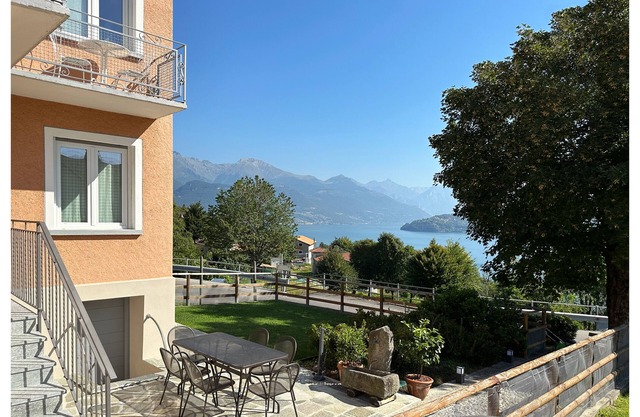 "Casa Azalea" - Vista al lago de Como - jardín y estacionamiento privado - WiFi gratis