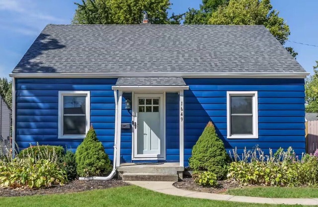 Casa Azul Cape Cod Retreat