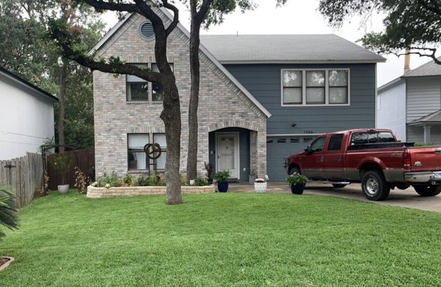 Casa Azul - entire home near UTSA, La Cantera, medical center, and 6 flags