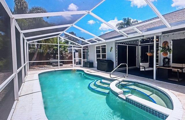 Casa Azul/Siesta Key/Sarasota Retreat-Spa Pool Outdoor Living Area Extra Clean!