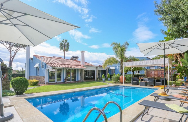 CASA AZUL - SUITE VERDE - Fantástica habitación con baño privado, piscina compartida y