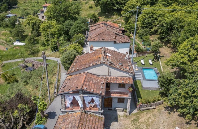 Casa Bandoni, Bagni di Lucca, Lucca and Viareggio