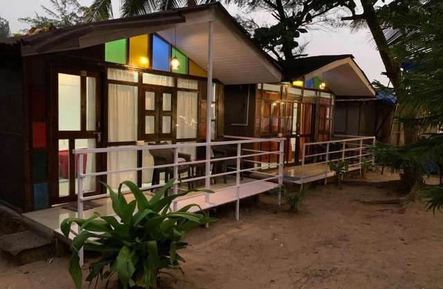 Casa Beach hut Resort