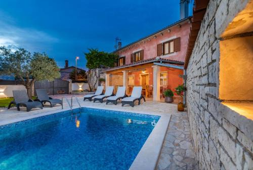 Casa Bepi Ferienhaus Mit Pool In Ruhiger Lage