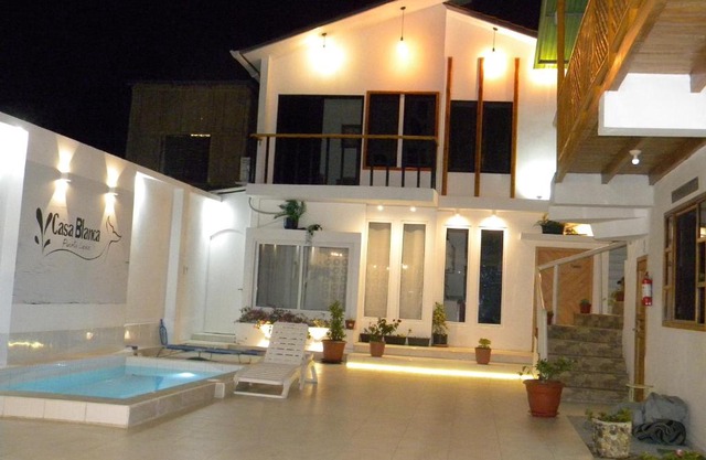 Casa Blanca Suites