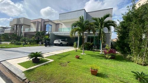 Casa Boulevard