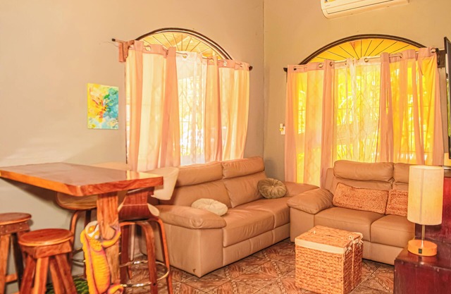 Casa cerca de Playas/Montañas. Ideal para familias y apta para mascotas.