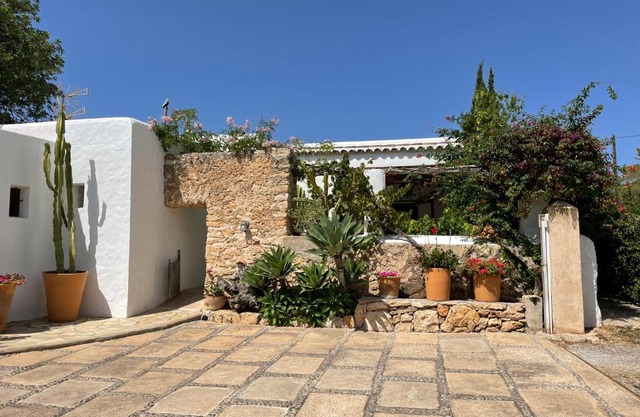 Casa Can Coves