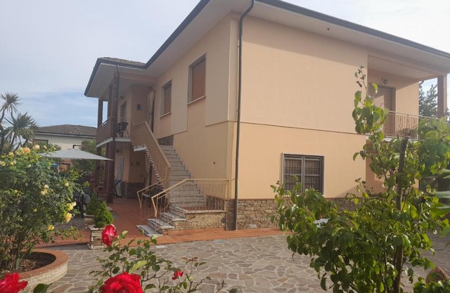 CASA CAMELIA