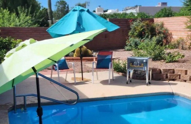 Casa Chido with Bonus Casita Main House