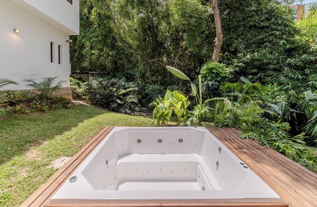 Casa Chipre 65 by Wynwood House