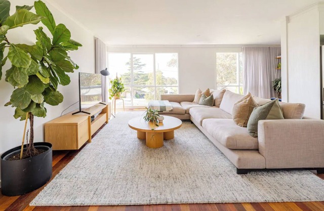 Casa Clifton Pet friendly and a 5 min walk to foreshore, mins drive to Bellarine