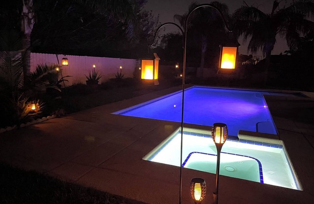 Casa Colibrí UltraWIFI, HOTTUB, POOL, PLAYPEN, 2KING BEDS, MULTI FAMILY FRIENDLY
