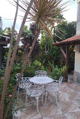 Casa com jardim