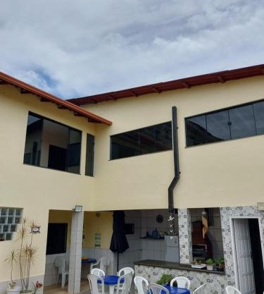 Casa com Piscina