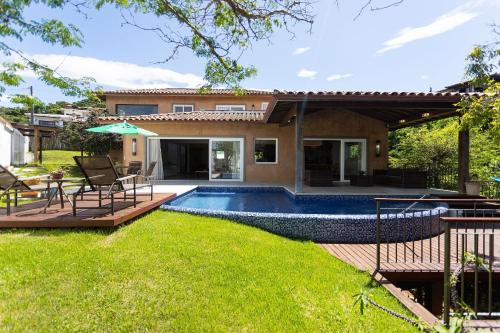 Casa com Piscina e Acesso à Praia | Cavalo Marinho
