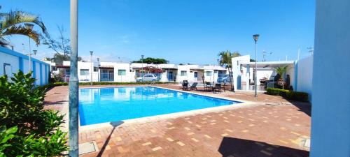 Casa con hamacas-Patio-cerca del Malecon Salinas