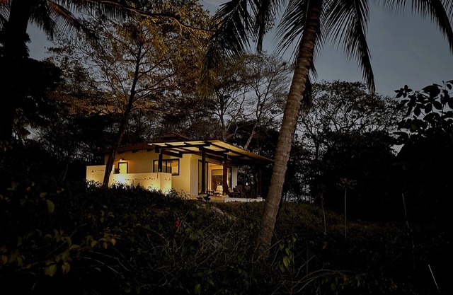 Casa Concha at Luna Negra - private luxurious oceanfront paradise home