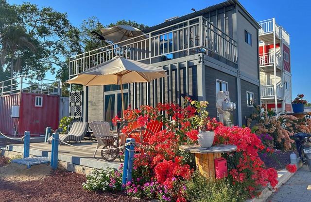 Casa-Contenedor con alberca de 12 mts, ¡a 6 minutos de la playa!