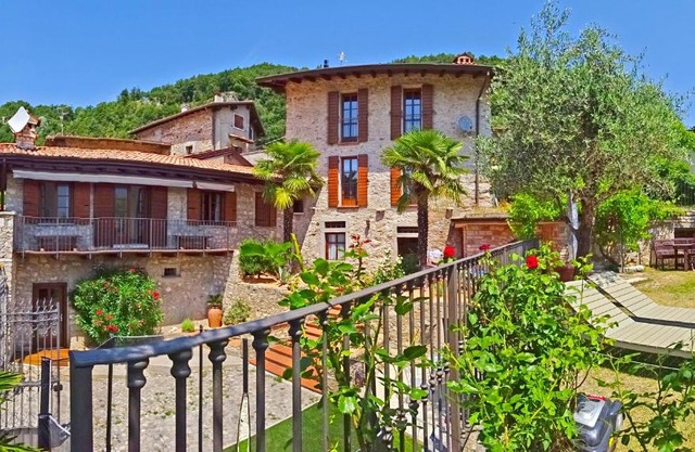 Casa Cortili Garda Summer by Gardadomusmea