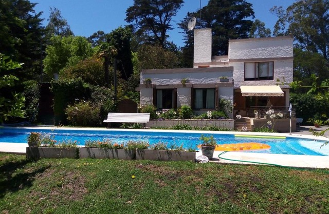 Casa Cuatro Robles